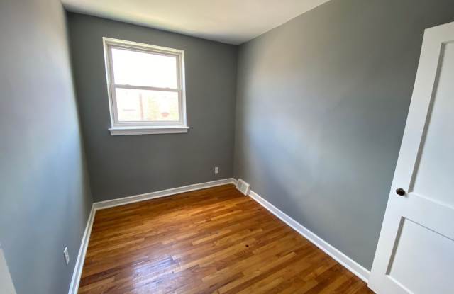 SPACIOUS 3 BED/ 2.5 BATH HOME W/ PARKING NEAR ARCADIA UNIVERSITY photos photos