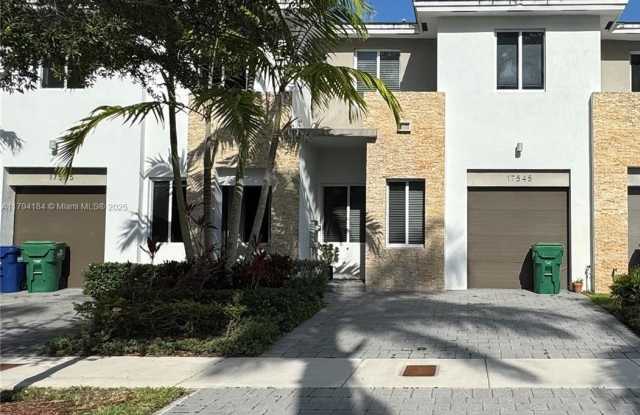 17545 SW 150th Ct photos photos