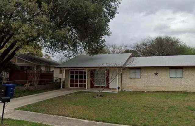 6035 Topcroft photos photos