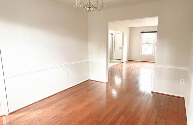 208 COMMONS Drive NW Gallery 3