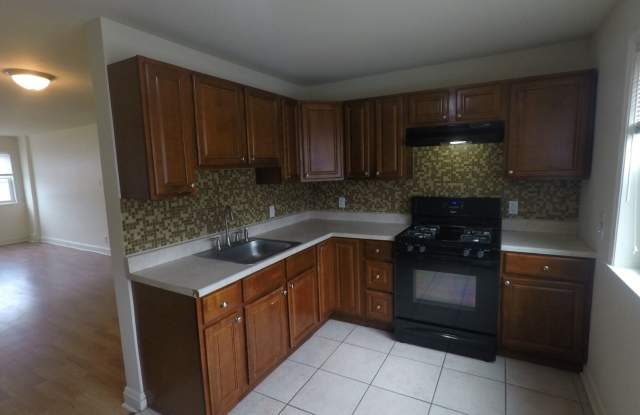 Charming 3-Bedroom Home in Eastwick - 2838 Island Avenue, Philadelphia, PA 19153