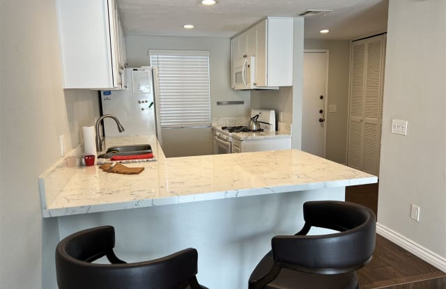 2372 Caringa Way - 2372 Caringa Way, Carlsbad, CA 92009