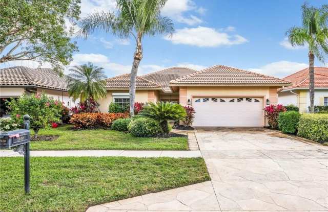 7100 Falcons Glen Blvd photos photos