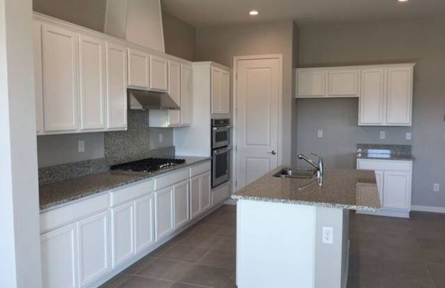 2104 Roaring Fork Court Gallery 4