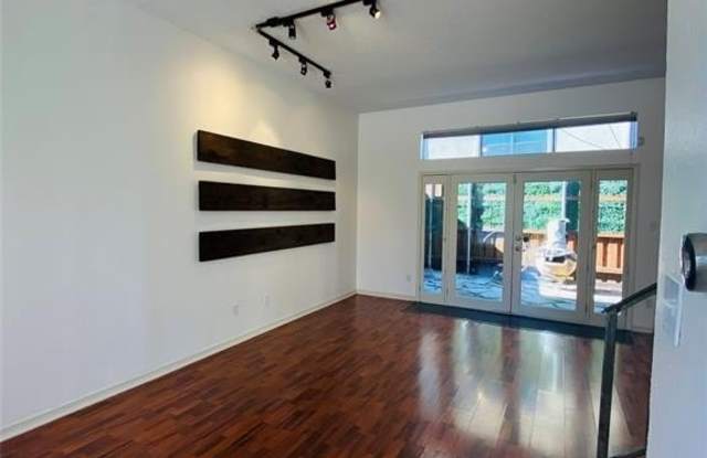 4126 Avondale Avenue Gallery 3