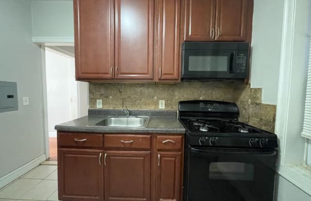 3143 Kennedy Blvd 11E - 3143 John F Kennedy Boulevard, Jersey City, NJ 07306