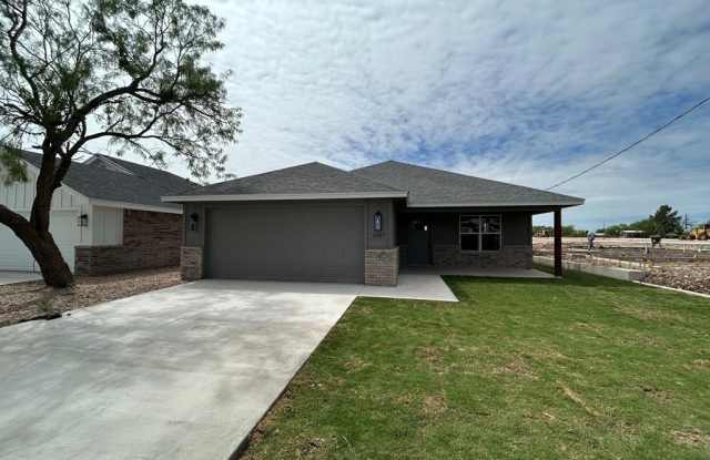 1007 E 40th St - 1007 East 40th Street, San Angelo, TX 76903