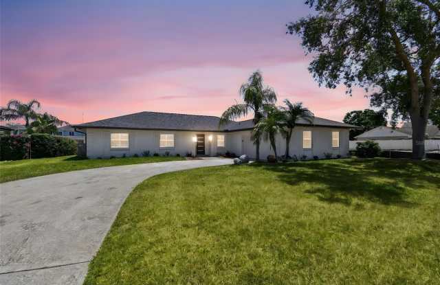 3913 FONTAINEBLEAU DRIVE photos photos