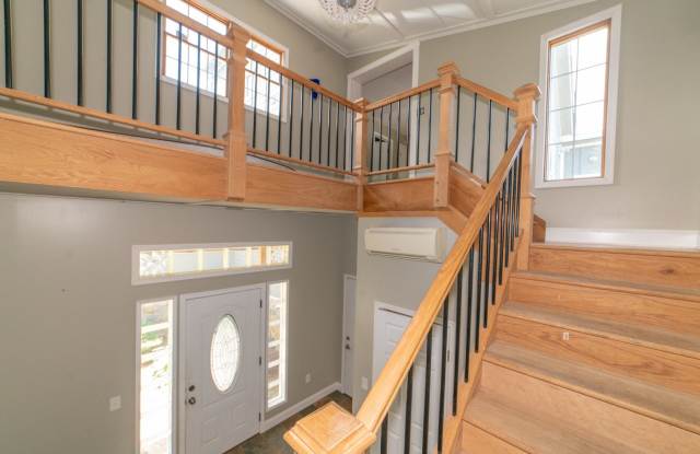 Country Living, but still close to it all - 440 Aurora Lane, Montgomery County, VA 24073