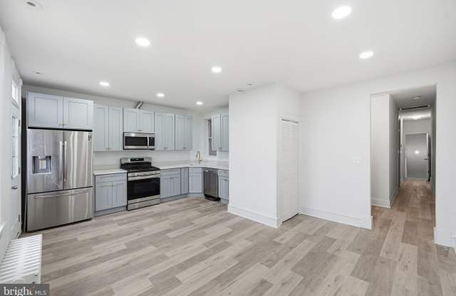 2032 N CAPITOL Street NW Gallery 4
