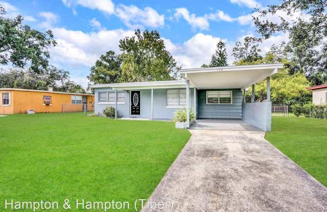 158 COUNTRY CLUB CIR Gallery 2