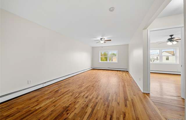 410 Jericho Turnpike unit: 2C photos photos