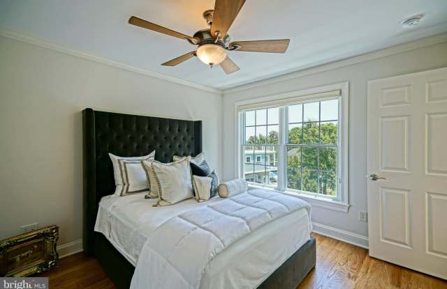 117 SAVANNAH ROAD photos photos