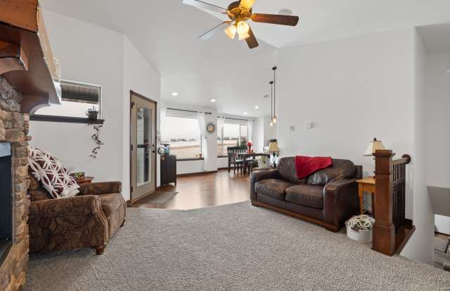 House for Rent! Gallery 3