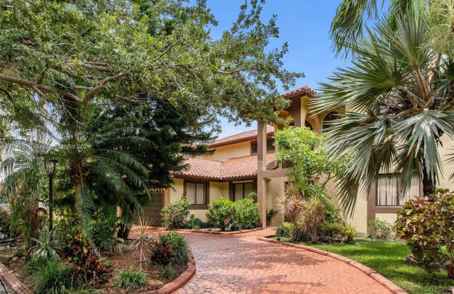 16480 NW 84th Ave - 16480 Northwest 84th Avenue, Miami Lakes, FL 33016