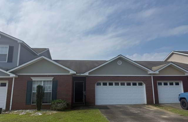 234 Wakefield- Available NOW photos photos