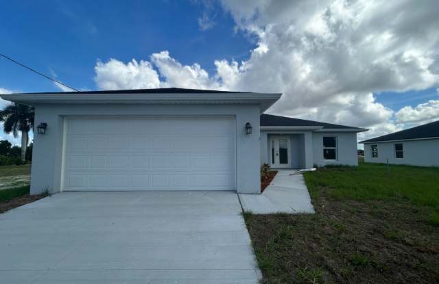 Coming Soon Brand New Construction 4/2 photos photos