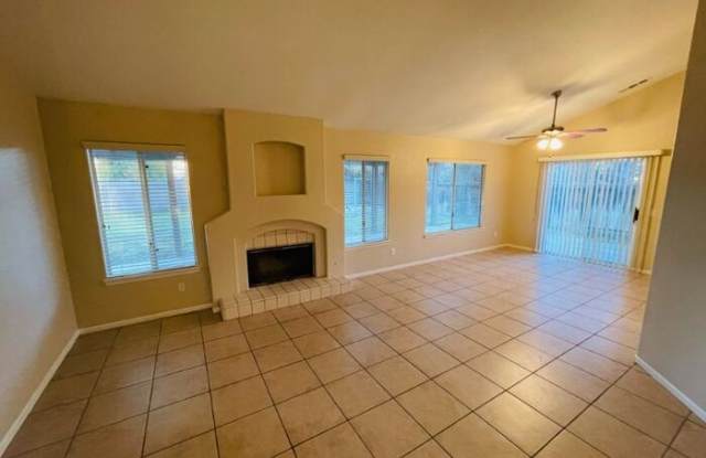 1050 Falcon Court Gallery 4