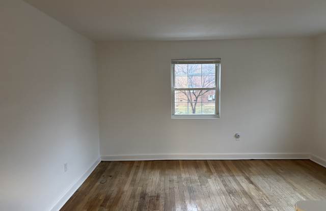 5224 8th Rd S - 5224 8th Road South, Arlington, VA 22204