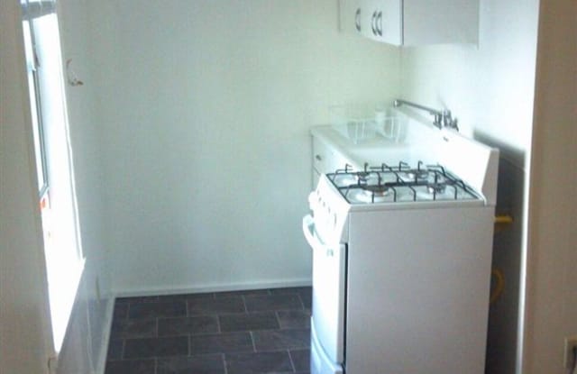 214 N Harrison St - 214 North Harrison Street, Saginaw, MI 48602