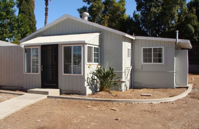 6935 1/2 Hoffman Avenue - 6935 1/2 Hoffman Ave, La Mesa, CA 91941