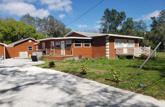 5725 HALF MOON LAKE ROAD - 5725 Half Moon Lake Road, Citrus Park, FL 33625