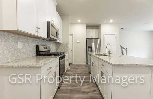 377 Timberland Avenue Gallery 4