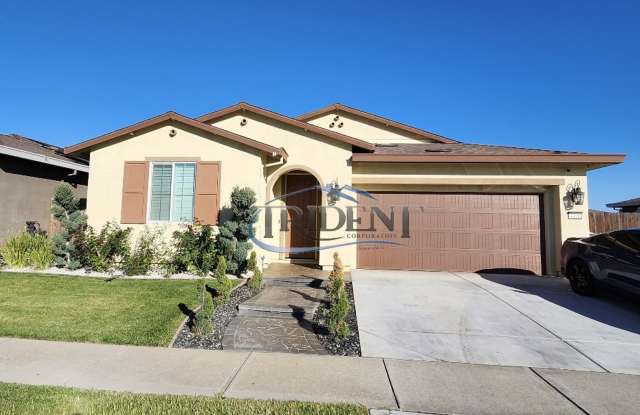 Updated home with a built in BBQ and play area - 4131 Sir Barton Drive, Olivehurst, CA 95961