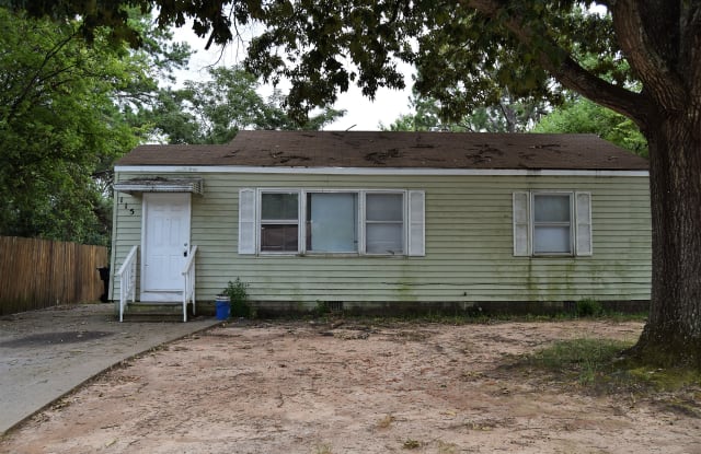 115 Parkway Drive - 115 Parkway Drive, Warner Robins, GA 31093