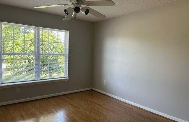 6925 Colrain Cir Gallery 2