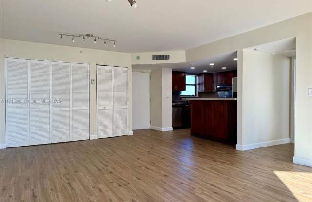 555 Northeast 30th Street - 555 Northeast 30th Street, Miami, FL 33137