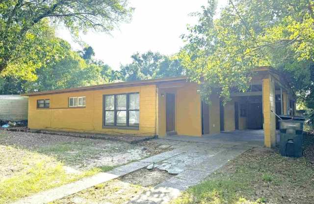 208 Aquamarine Ave photos photos