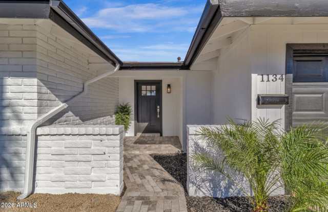 1134 E LOYOLA Drive Gallery 3
