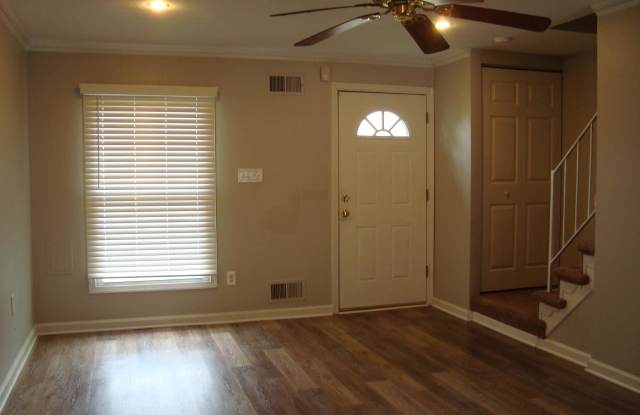 1807 ARWELL Court Gallery 4
