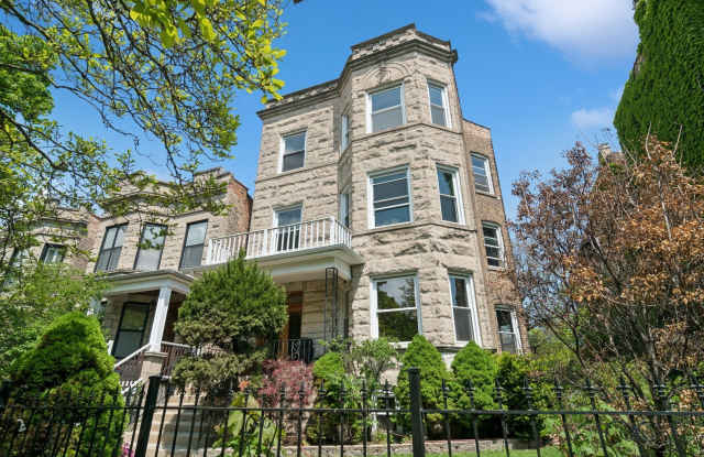 1408 W Belle Plaine Avenue photos photos
