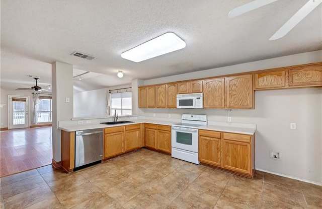 820 Topaz Drive Gallery 4