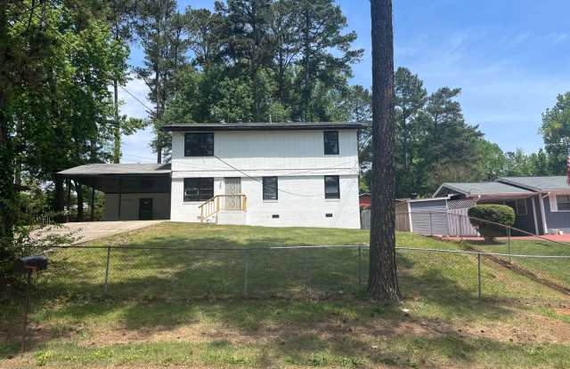 Updated 6bd/3ba w/ Large Backyard in Forest Park! photos photos Updated 6bd/3ba w/ Large Backyard in Forest Park! photos photos