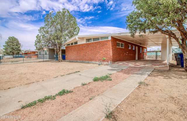 8818 MOUNT ELBERT Drive photos photos