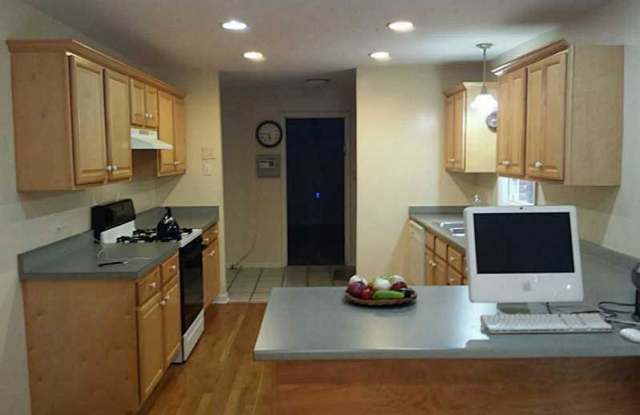 815 Fairway Drive Gallery 4