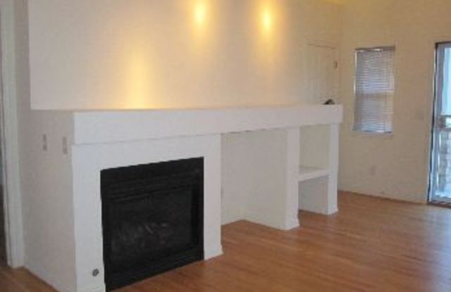 8300 Fairmount Drive Gallery 3