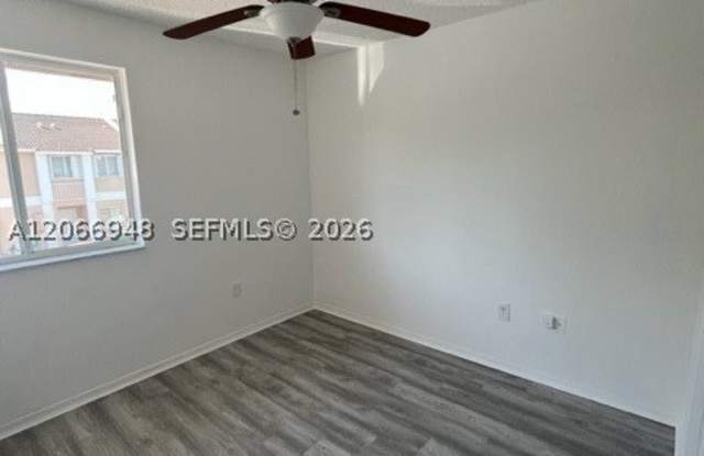 17773 SW 140th Ct Gallery 3