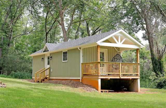 Wooded Cottage Retreat on 2.7 Acres - Furnished, Includes Internet, Dog-Friendly photos photos Wooded Cottage Retreat on 2.7 Acres - Furnished, Includes Internet, Dog-Friendly photos photos