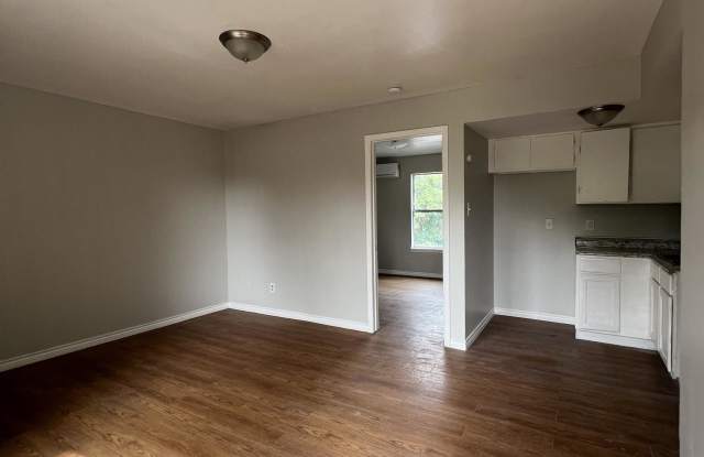 1723 West Mayfield Blvd - 5 Gallery 3