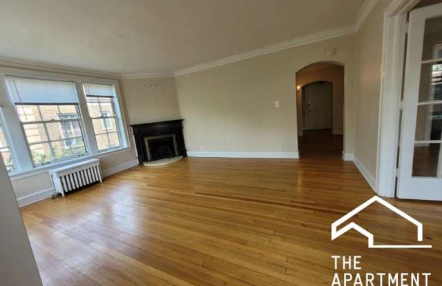 913 Elmwood Ave. photos photos