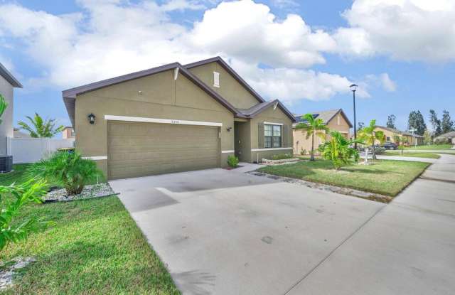 5306 Entertainment Way photos photos