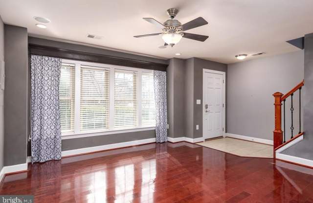 2638 S KENMORE Court Gallery 3