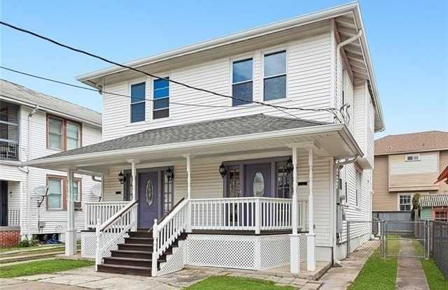 2909 PARIS Avenue photos photos