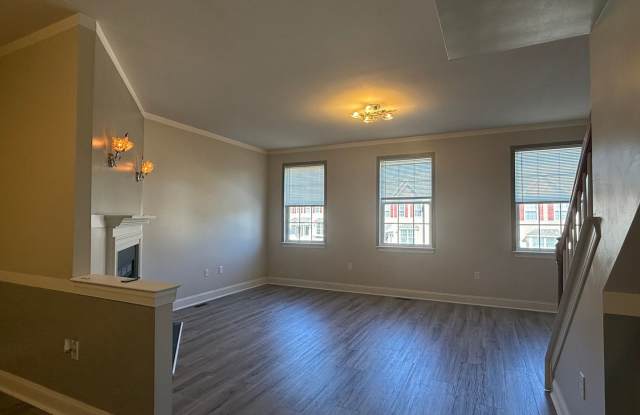 3 Bed Townhome - Aston Gallery 4