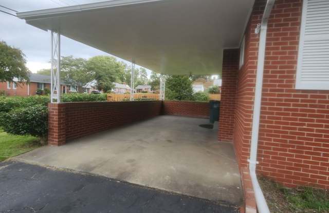 Spacious 3 Bedroom 2 Bath Rancher with Fenced Rear Yard and Carport! Gallery 3