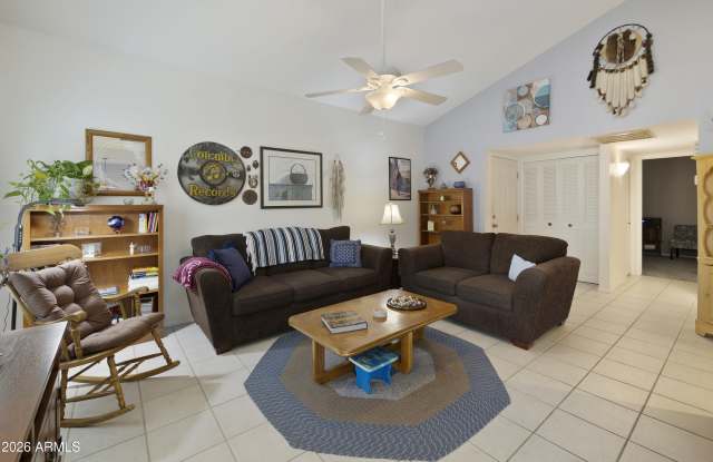 7815 E Rovey Avenue Gallery 2